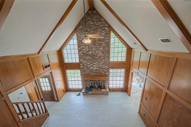 Building Photo - 18307 Champion Forest Dr