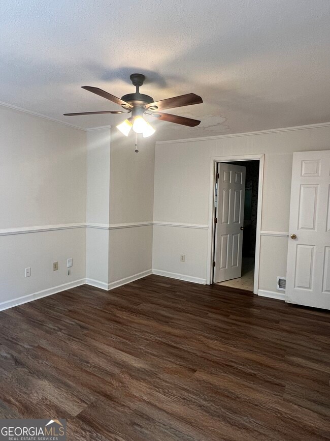 Building Photo - 222 Garretts Dr