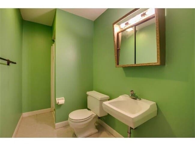 Building Photo - Updated Townhome in Coon Rapids!!  3bed/2bath