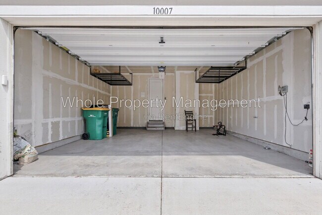Building Photo - 10007 Hough Point