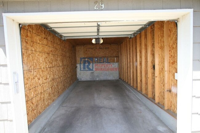 Building Photo - 4385 S Balsam St