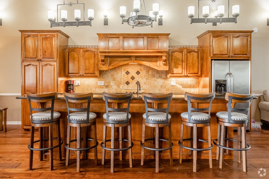 Clubhouse - Richmond Oaks Apartments