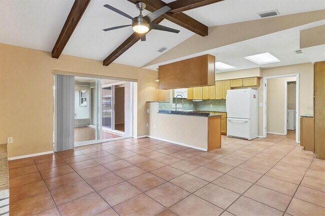 Building Photo - 5221 Lemon Bay Dr