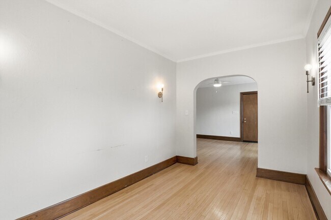 Building Photo - 707 Harrison St