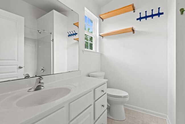 Building Photo - Hope Valley Farms Townhouse