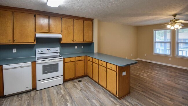 Building Photo - 3840 Browns Rd
