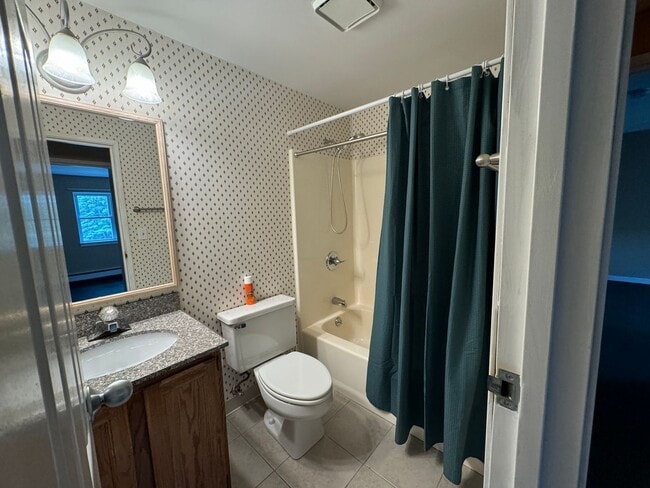 Building Photo - Spacious 3-Bedroom 3 Bath Condo on Ascutney Mountain – Nature at Your Doorstep