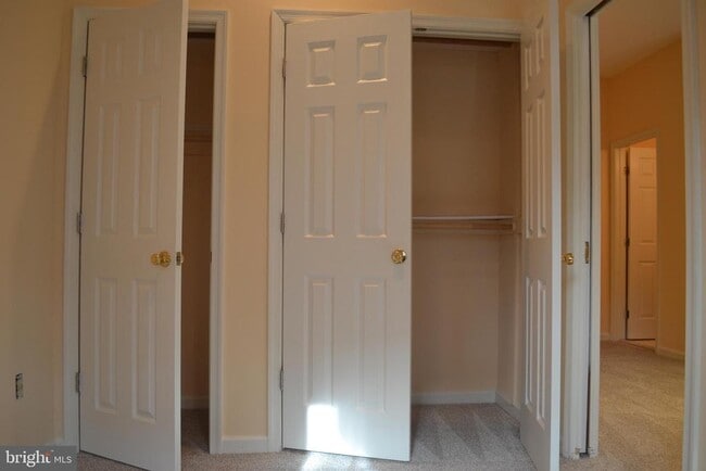 Building Photo - 9443 Van Arsdale Dr