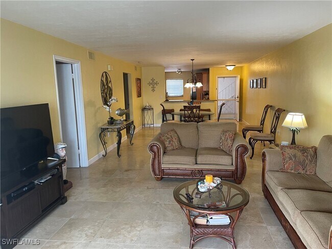 Building Photo - 1730 Sandy Cir