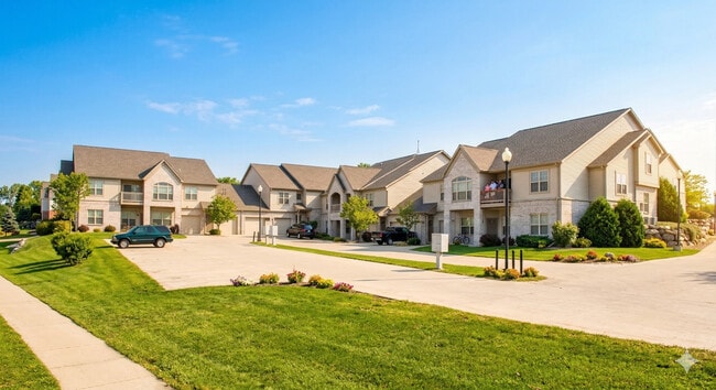 View of Townhomes - Hanover Square Apartments