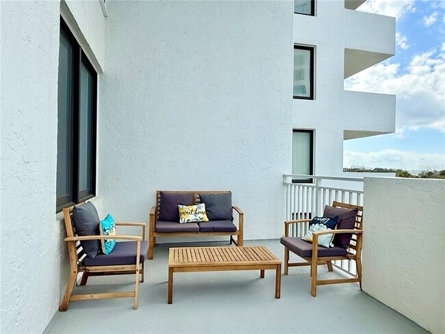 Building Photo - 3047 S Atlantic Ave