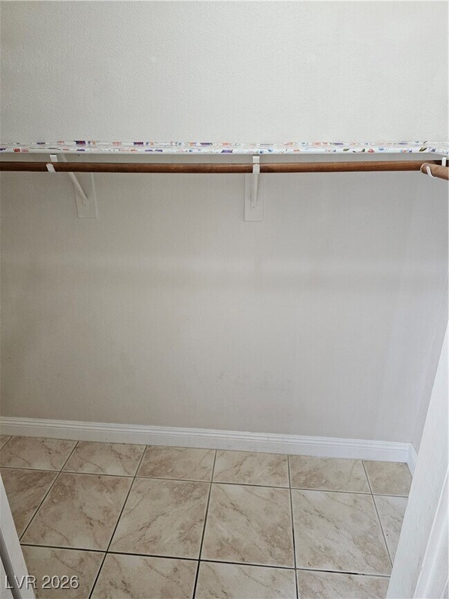 Building Photo - 434 Manderley Ct