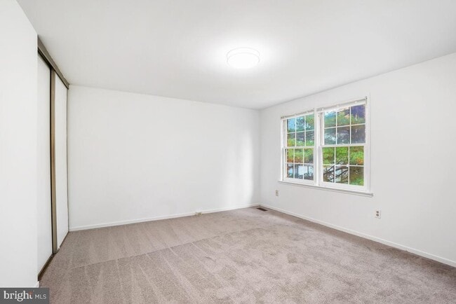 Building Photo - 13221 Black Walnut Ct