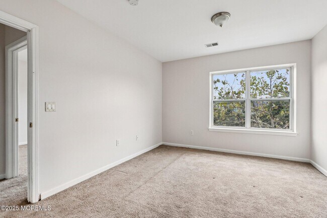 Building Photo - 368 Rector St
