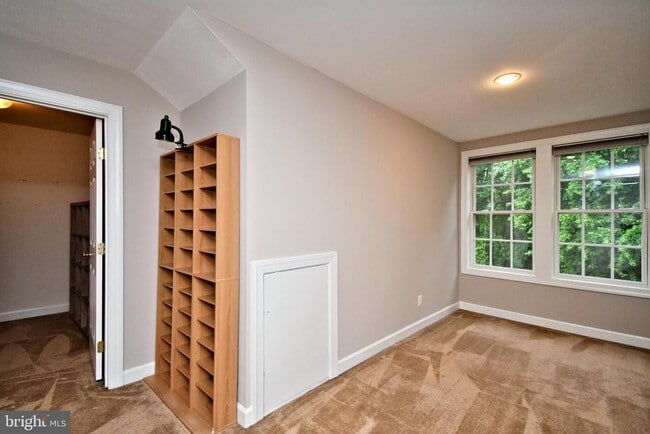 Building Photo - 2304 Lennon Ln