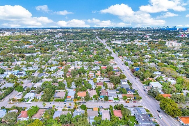 Building Photo - 37 NW 47th St