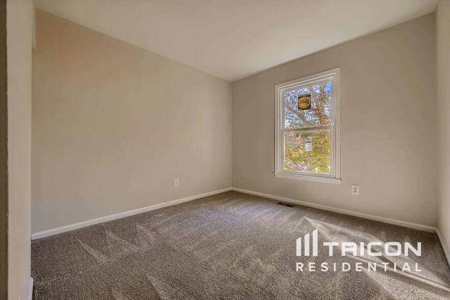 Building Photo - 337 Wye Mill Ct