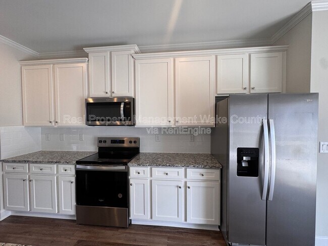 Building Photo - 5334 River Reach Dr