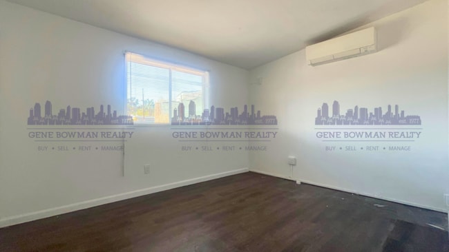 Building Photo - 4102 E Plaza Blvd