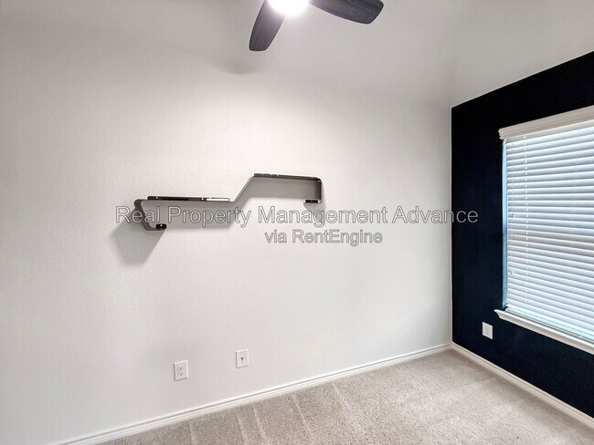 Building Photo - 10228 Tahoka Pl