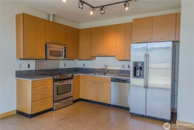 Building Photo - 2Bd/2Ba Seattle Condo