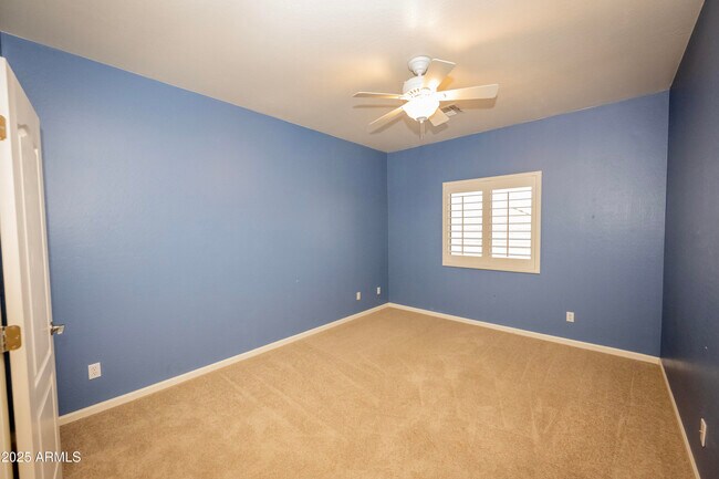 Building Photo - 42920 N Raleigh Ct