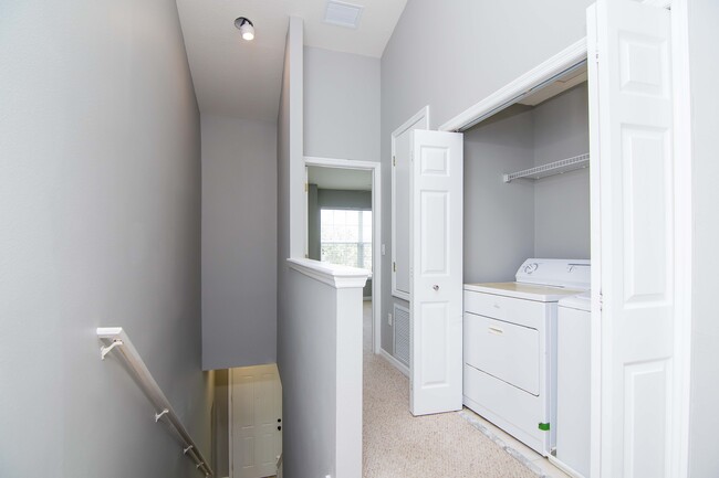 Upstairs 1 - 11658 Declaration Dr