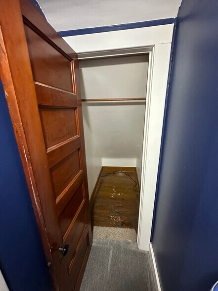 Coat closet off living room - 23 Hill St