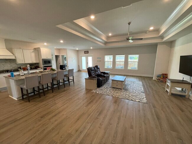 Building Photo - 3533 Sailfish Dr