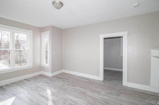 Building Photo - 723 Considine Ave
