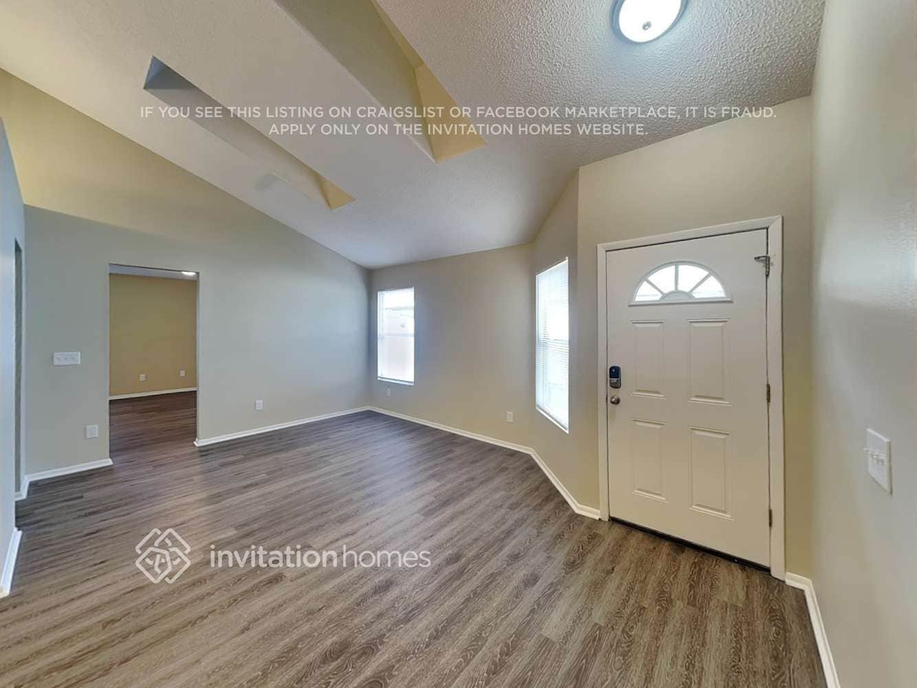 Building Photo - 176 Edgewater Cir