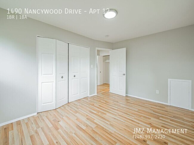 Building Photo - 1490 Nancywood Dr