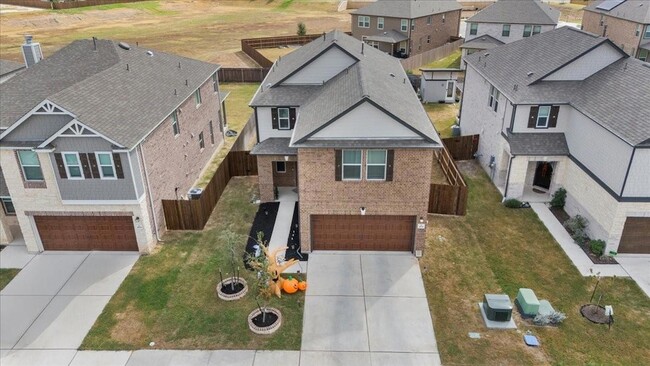 Building Photo - 4531 Avellino Dr