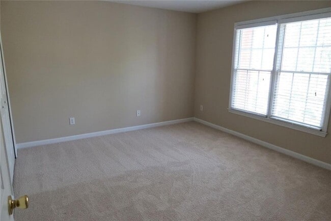 Building Photo - 2515 Longcourt Cir