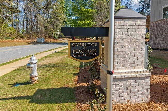 Building Photo - 3571 Overlook Rd NW