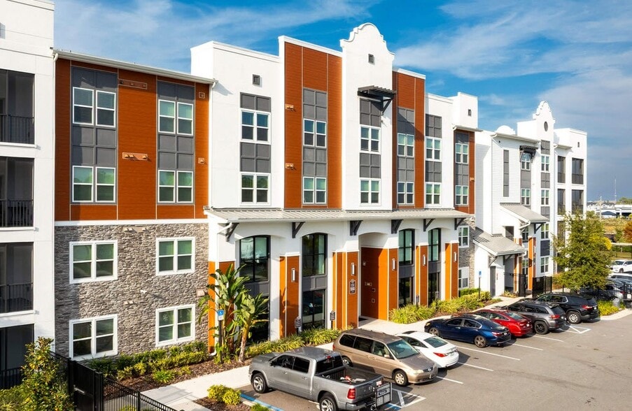 Elevate your lifestyle at The Edison Daytona Apartments, where modern design meets comfort. Featuring stylish architecture and convenient amenities, this is the perfect place to call home. Schedule your visit today to see all it has to offer! - The Edison Daytona Apartments