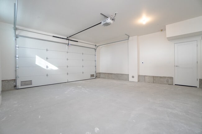 Building Photo - 4629 N Iota Ln