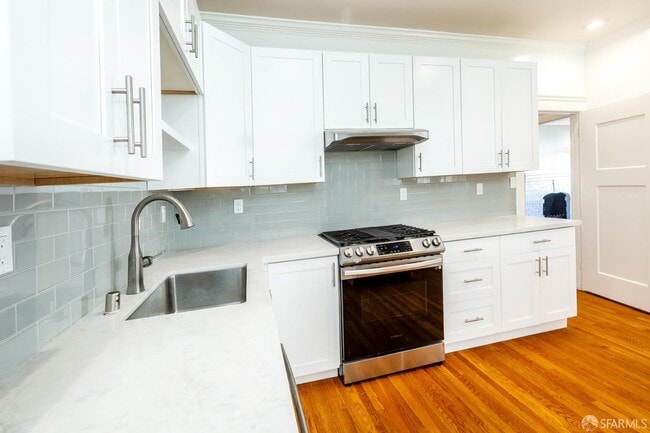 Building Photo - 2759 Union St