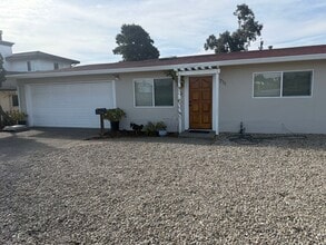 Building Photo - Upper Seaside four bedroom and two bath