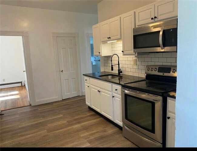 Primary Photo - 332 Academy Ave
