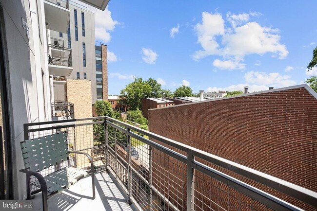 Building Photo - 301 H St NE