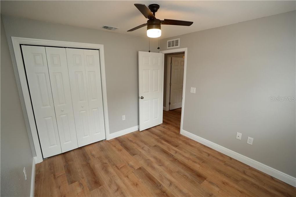 Building Photo - 1643 W Orangecrest Ave