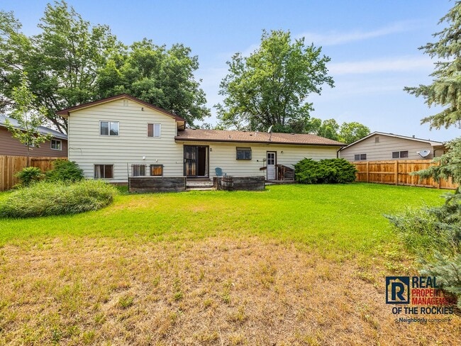 Building Photo - Cozy 3-Bed, 2-Bath Home with Fireplace, & ...