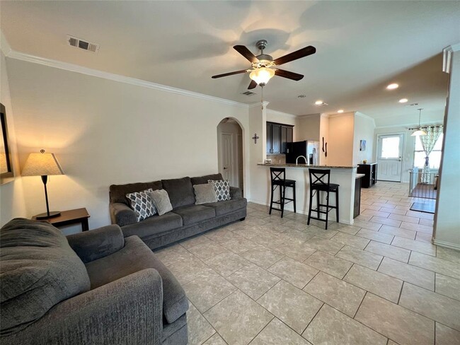 Building Photo - 10233 Crescendo Ln