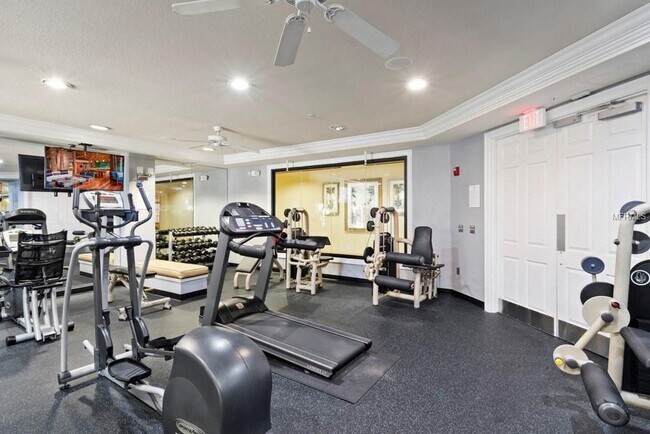 Building Photo - FOR RENT! Beautiful 1/1 Pool View Condo @ ...