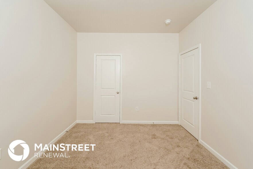 Building Photo - 145 Clover Ln