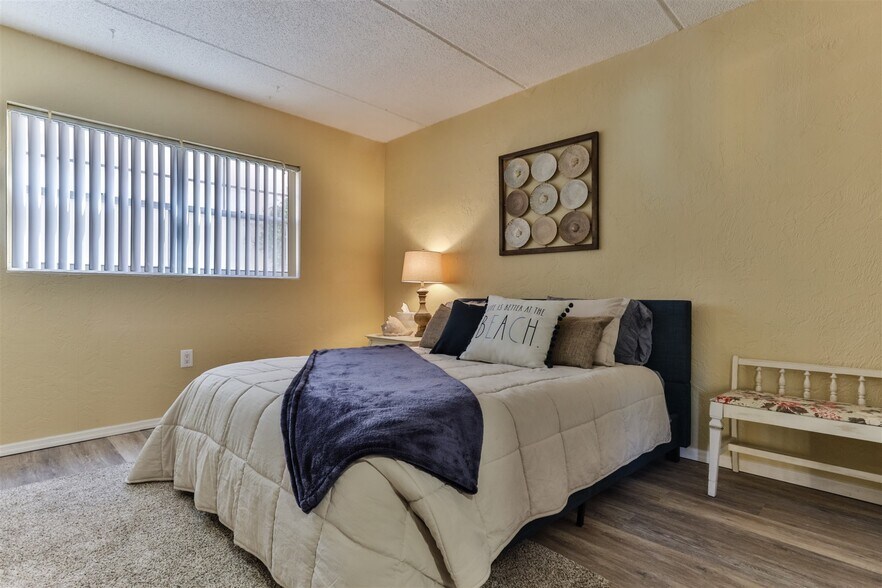 Building Photo - 1510 Ocean Shore Blvd