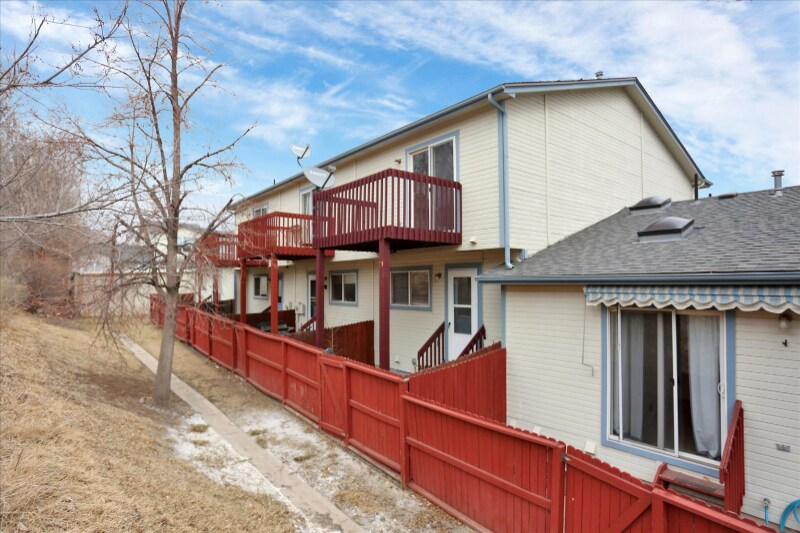 Building Photo - 2532 Plumtree Grove