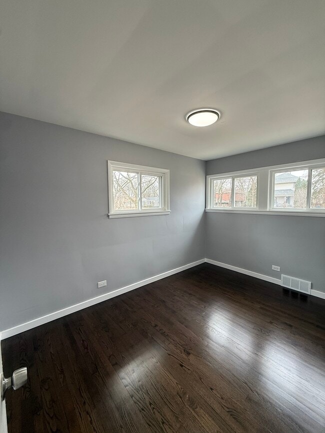 Building Photo - 18227 Center Ave