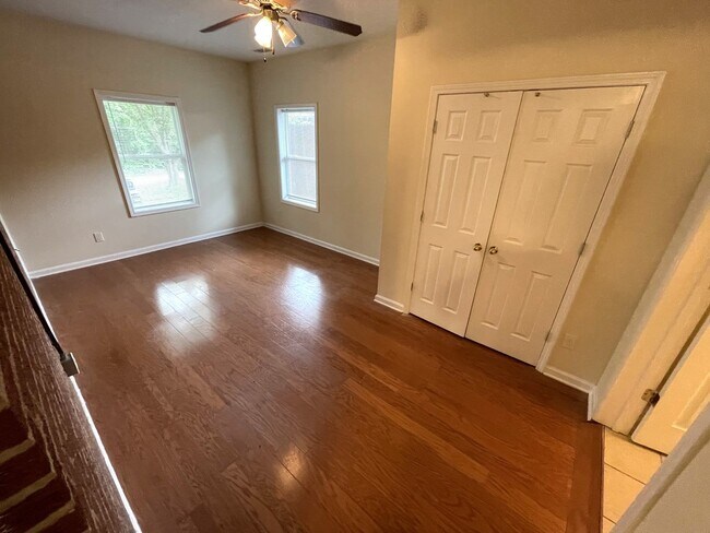 Building Photo - Five Points 5br House - FALL 2026 PRELEASE